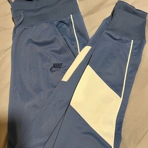 Ladies Nike pants